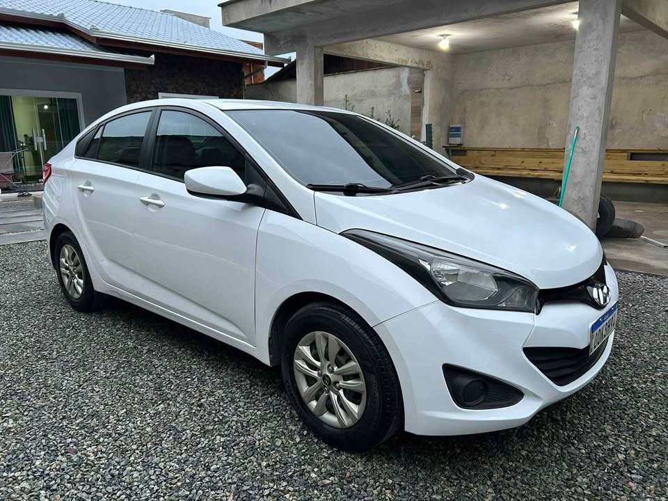 Hyundai HB20 2014